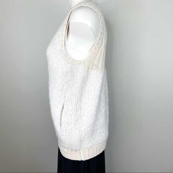 DONATING Versatile GAP vest wool blend sleeveless zipper front warm S stylish - Picture 8 of 14